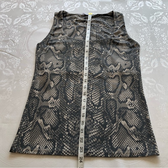 Zara Women’s Size M Animal Print Snake Skin Sleeveless Shirt Elastic Tank-Top - Picture 8 of 16